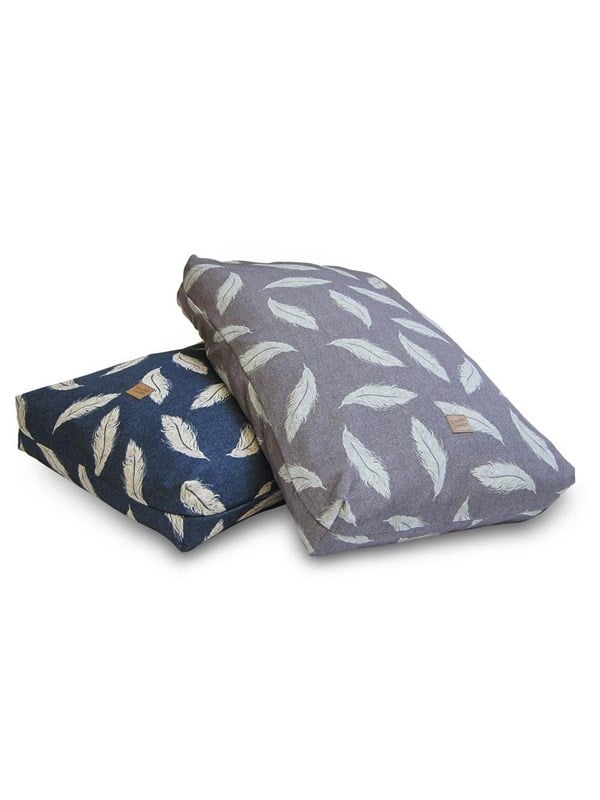 Hundeseng Retreat Eco Well Feather Navy Duvet Large fra Danish Design